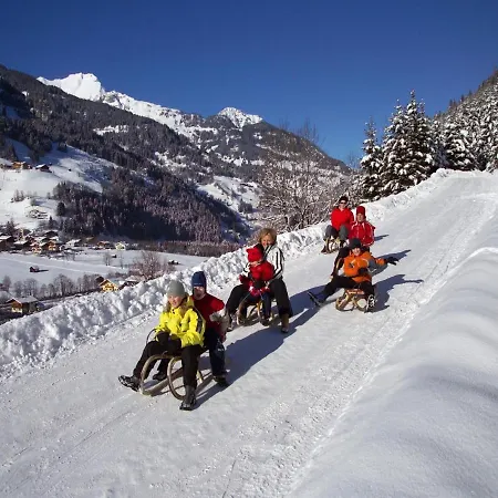 In Huettschlag Near The Ski Slopes * Karteis