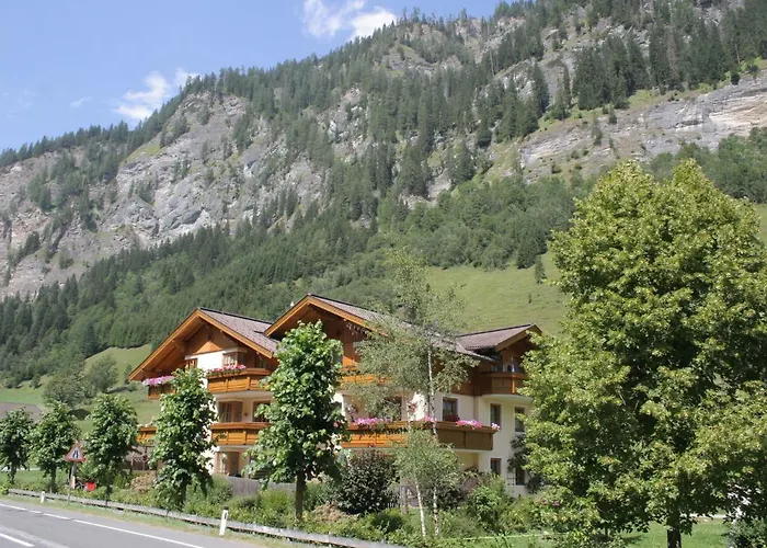 דירה In Huettschlag Near The Ski Slopes Karteis